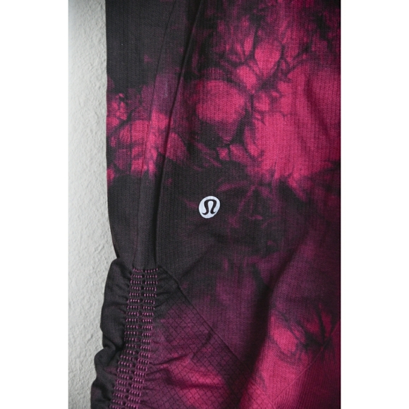 Lululemon In The Flow Crop II - Picture 7 of 9